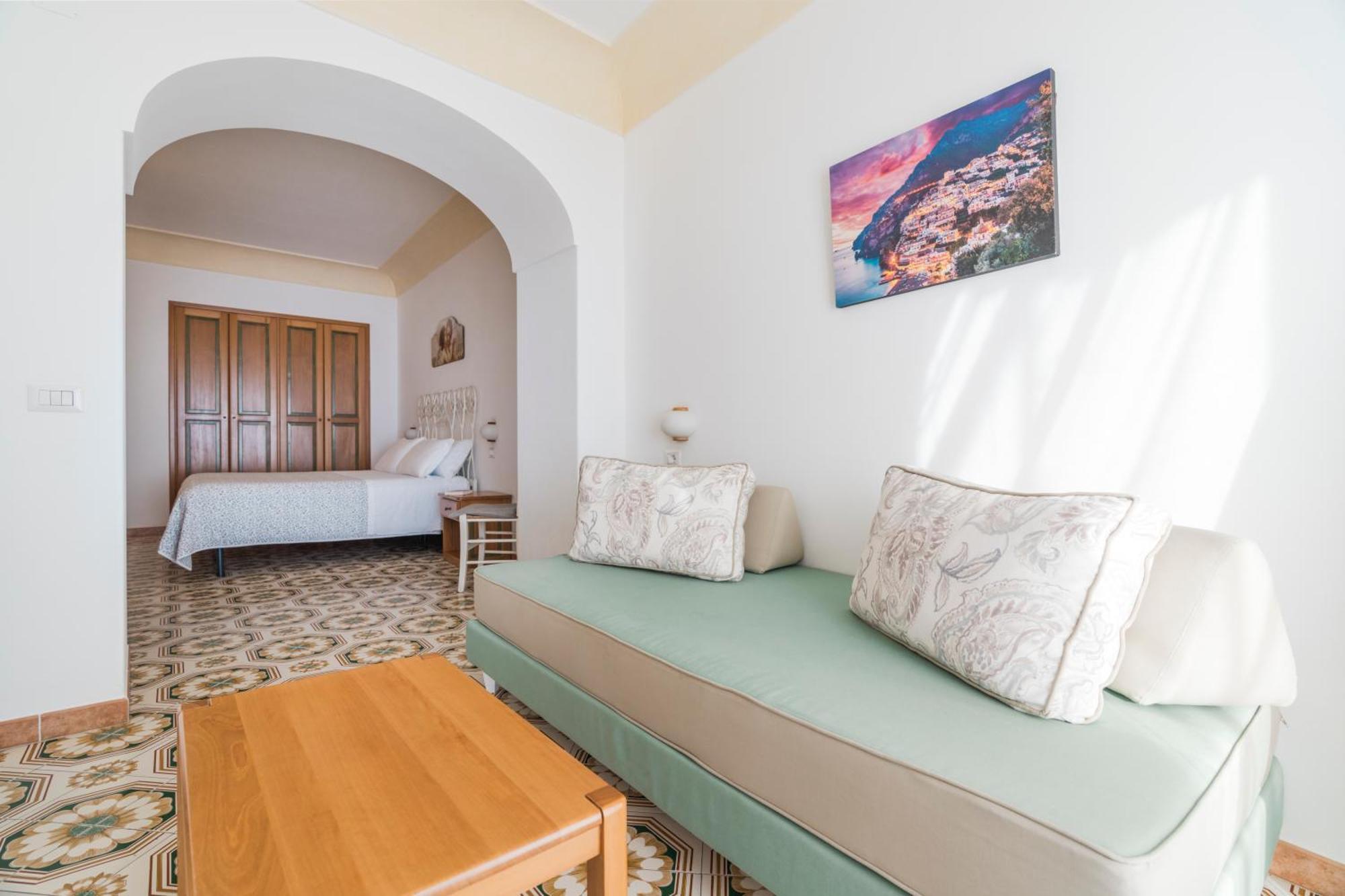 Hotel Il Gabbiano Positano Luaran gambar
