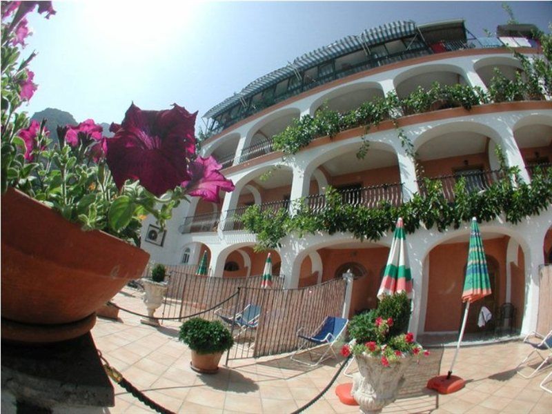 Hotel Il Gabbiano Positano Luaran gambar
